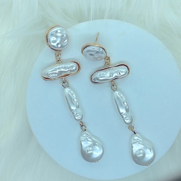 Zara Pearl Drop Earrings - Picture 7 of 8